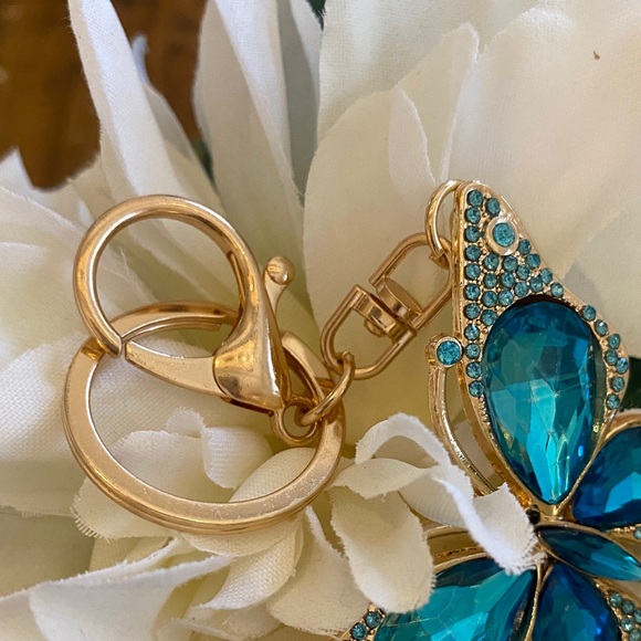 Elegant  Butterfly Keychain NWOT - Picture 4 of 7